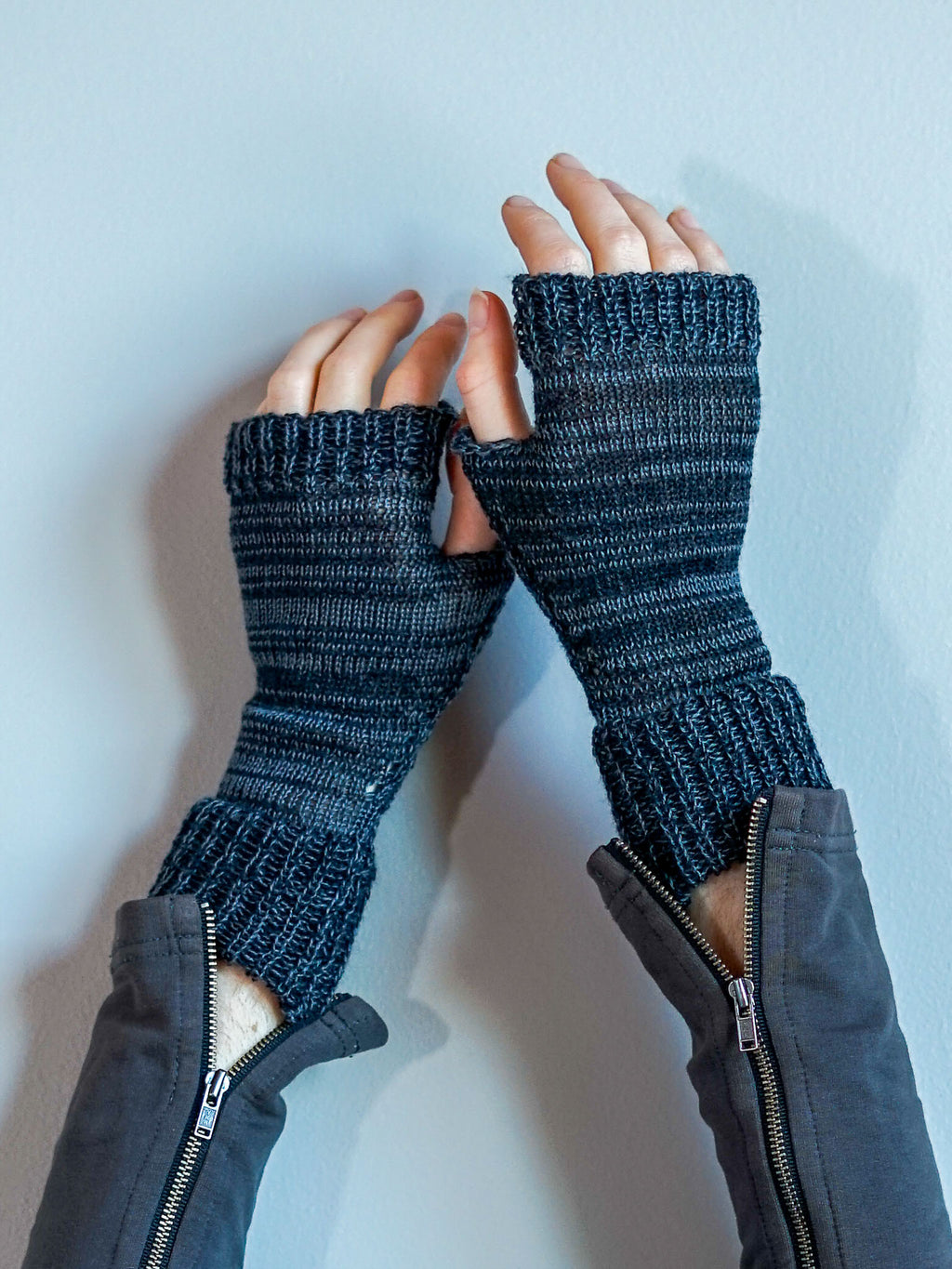 Knit Fingerless Gloves - Charcoal